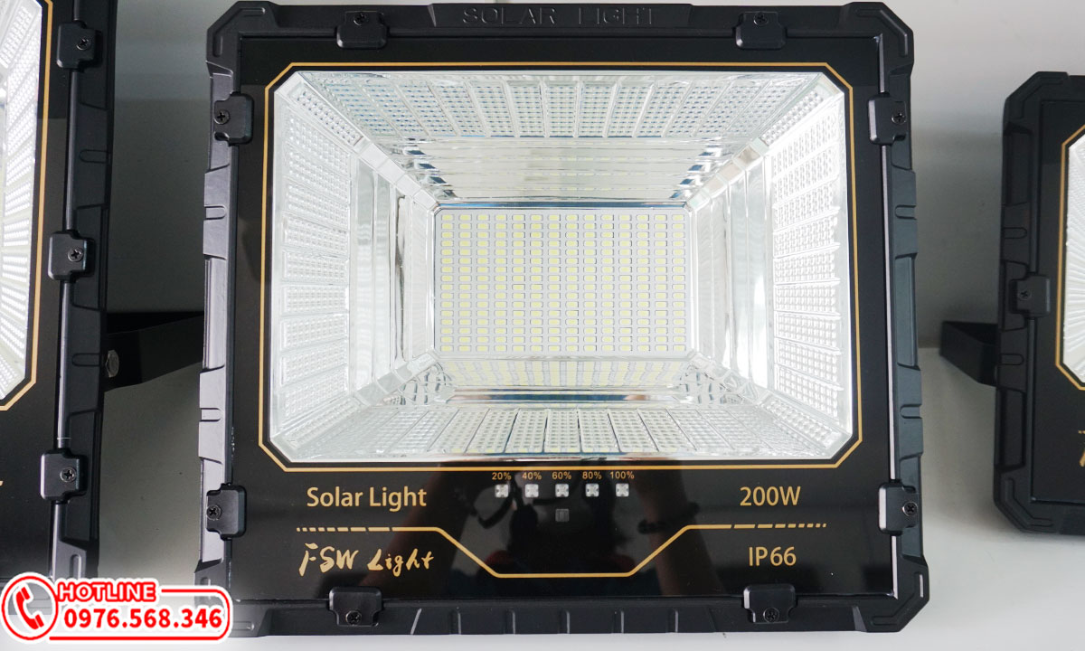 Đèn led năng lượng mặt trời 100w chính hãng giá rẻ